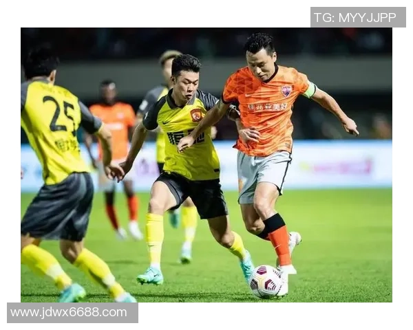 广州羽毛球队在世锦赛积分榜上以74分稳居第一名展现强大实力